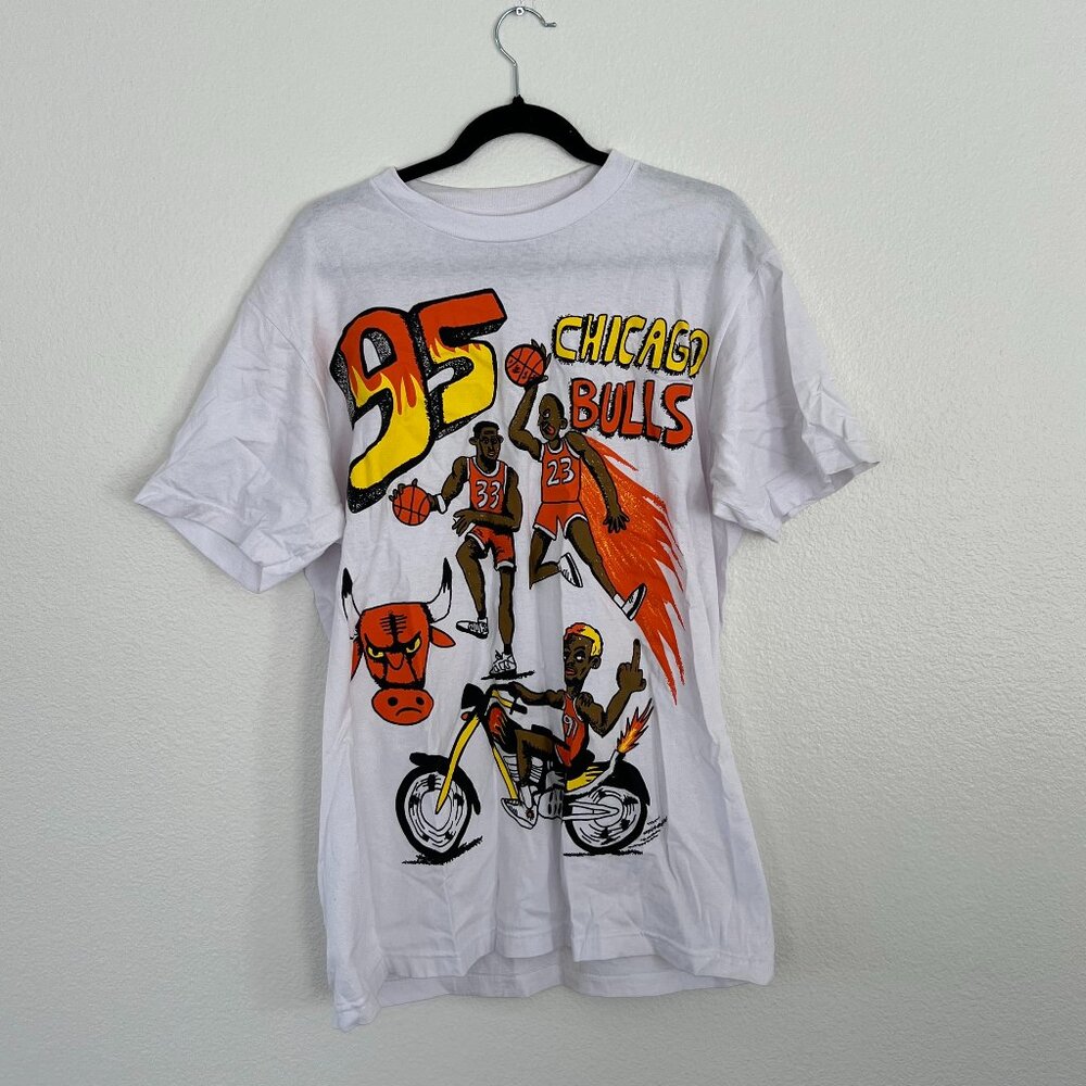 Rare 1995 Chicago Bulls Illustrated shirt by Cheatin' Snakes